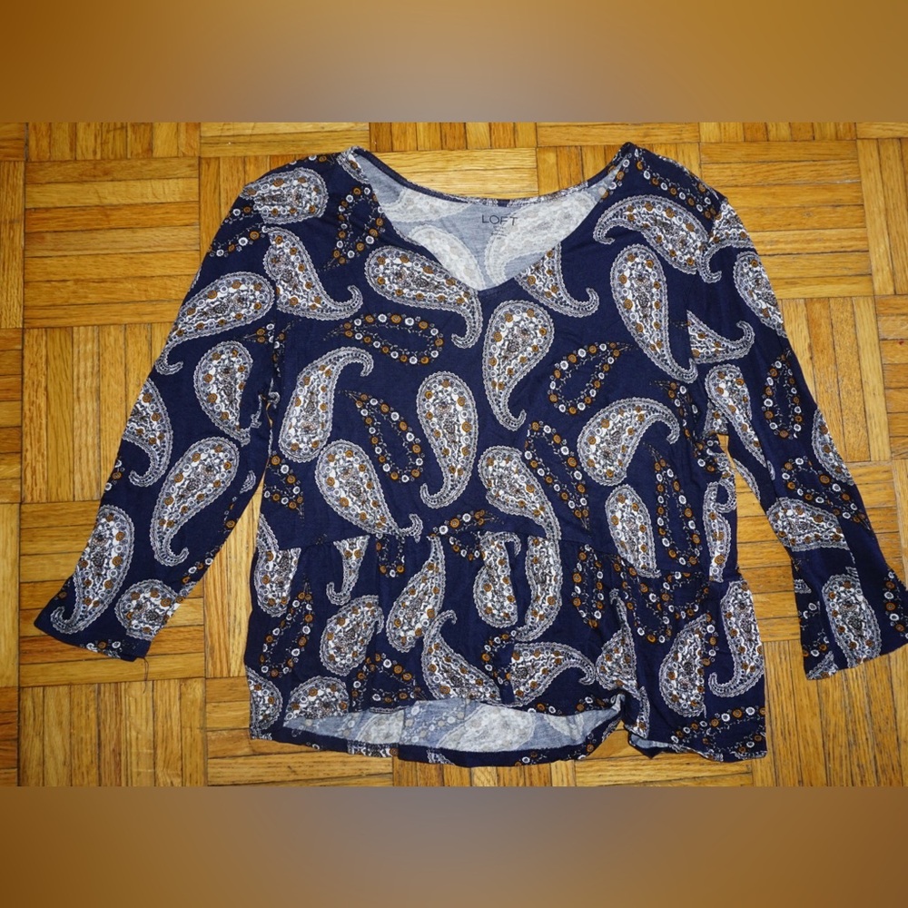 LOFT Women's petite Blue Paisley Top